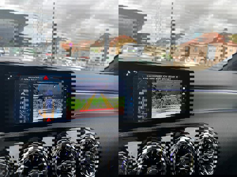 Image Mercedes-Benz CLASSE A A 200 Compacte AMG Line 